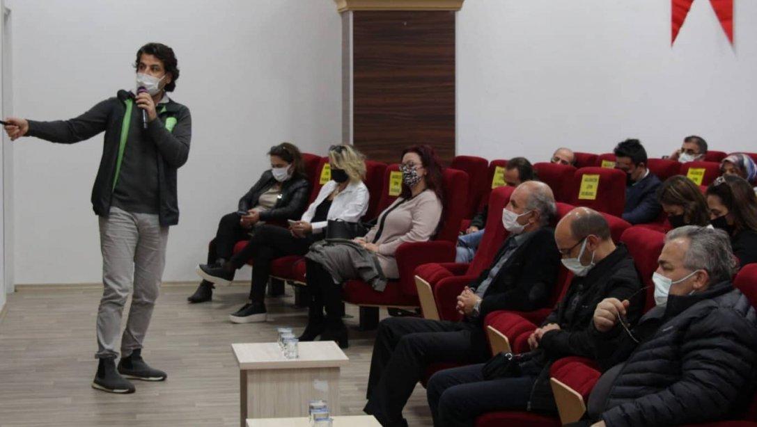 İzmir Valiliği Güven ve Dönüşüm Projesi il emniyet müdürlüğü semineri
