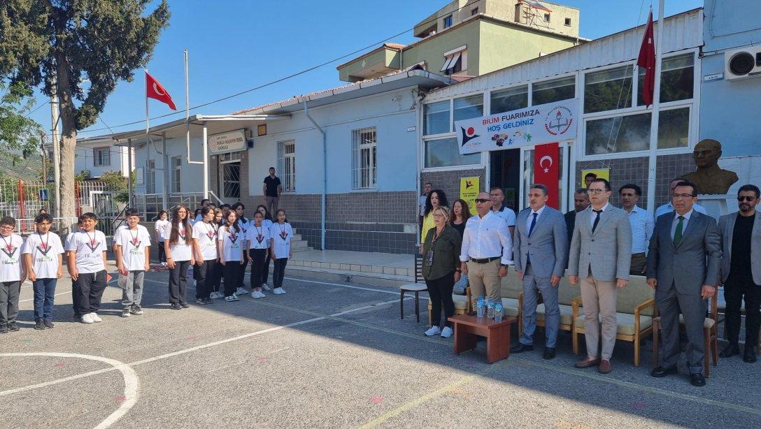 Mualla Muzaffer Yersel Ortaokulu TÜBİTAK 4006 Fuar Açılışı Yapıldı.
