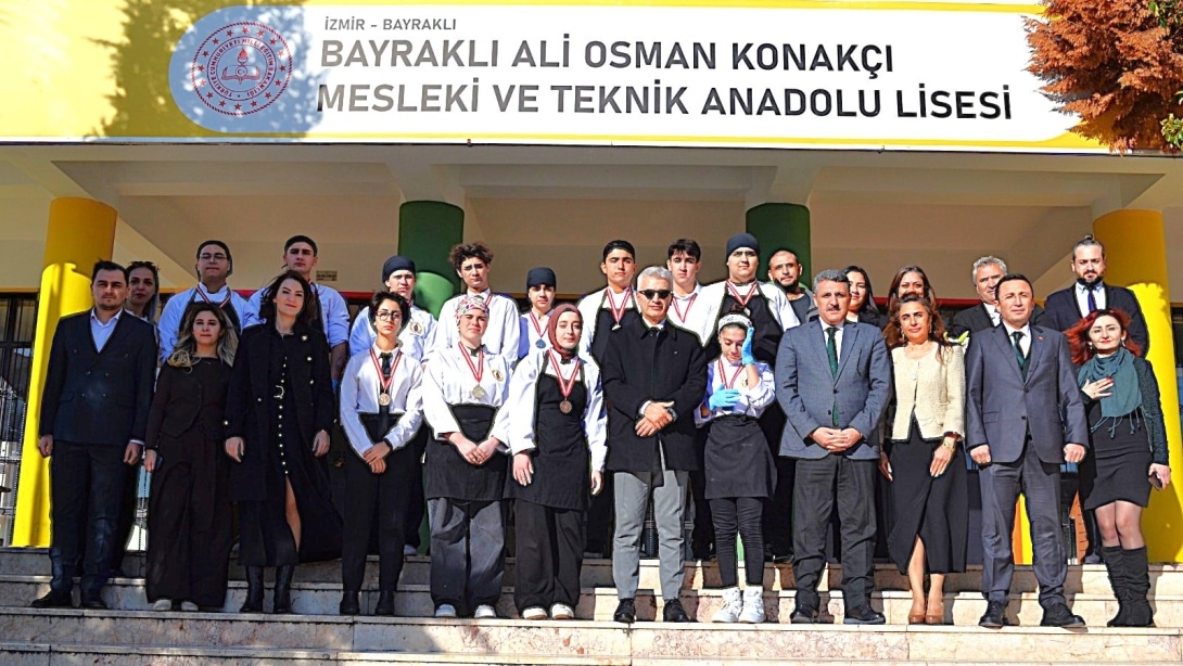 Vali Yardımcısı Bayraklı Kaymakam Vekili Sn. Faik ARICAN Ödül Kazanan Ali Osman Konakçı MTAL Öğrencilerini Ziyaret Etti